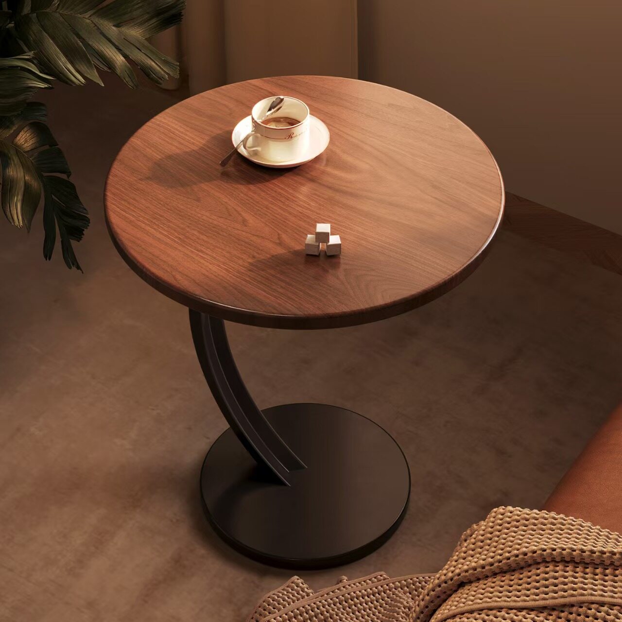 Round Wood‑Grain Side Table C‑Shaped Black Metal Base Sofa End Table
