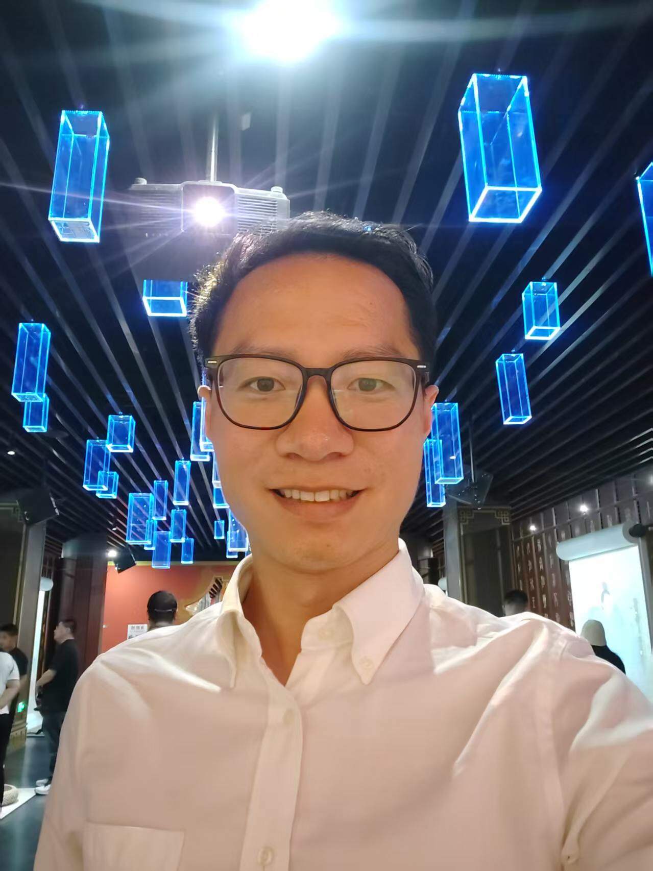 Hong Chen