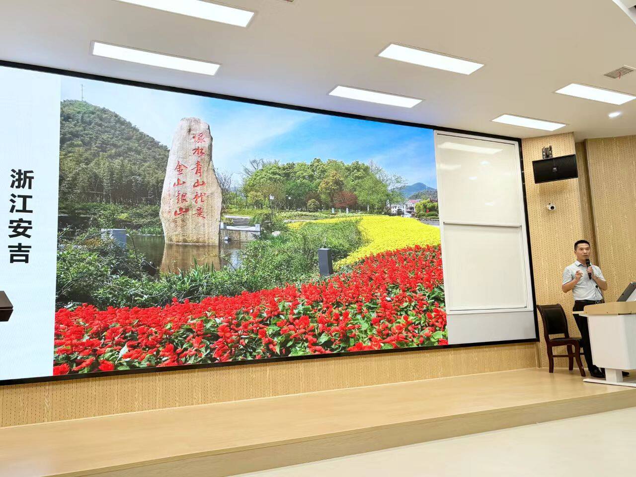 企业专家进校园，重新解读环境工程就业新方向