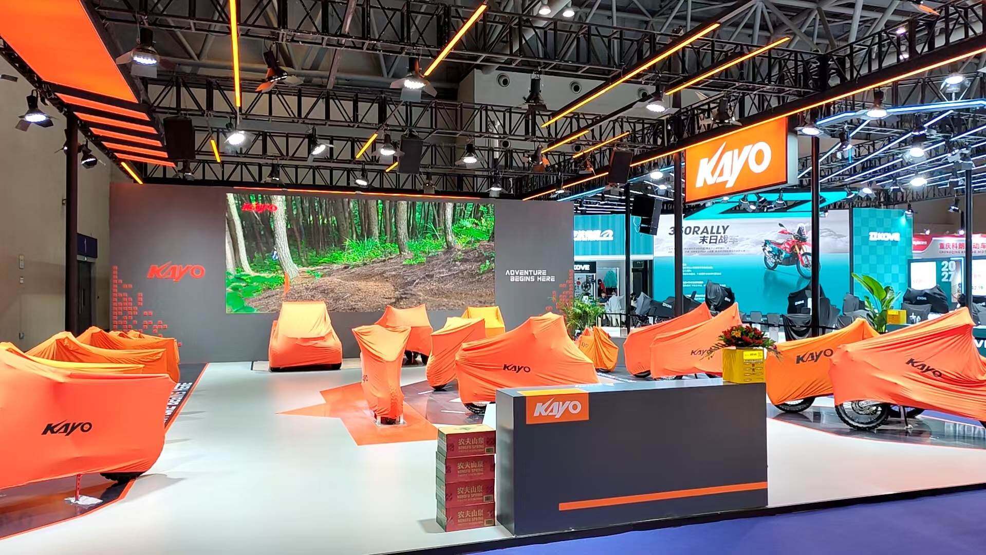 REAL ENERGY – Main View of Booth at Mobitech