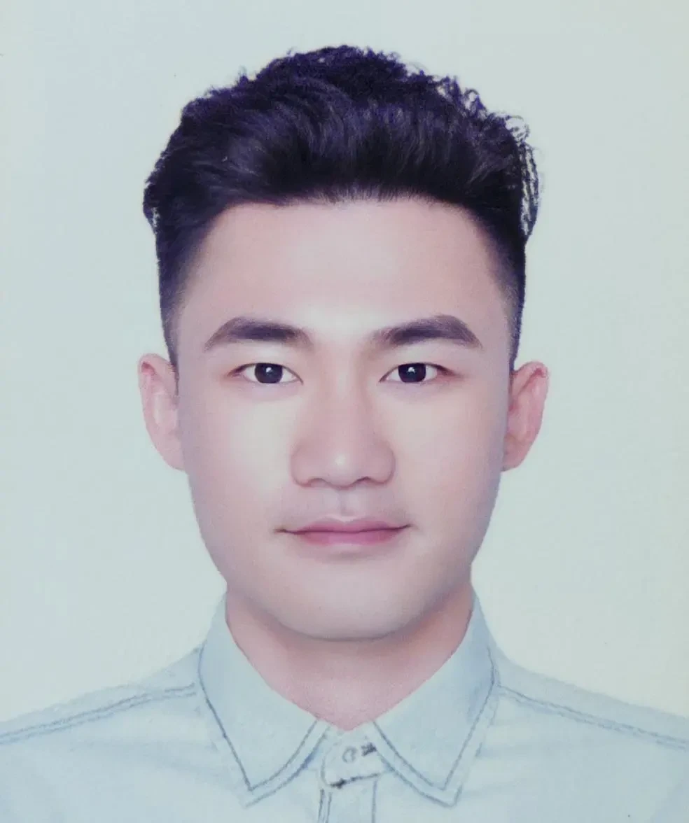 景观所所长黎欢辉工作照