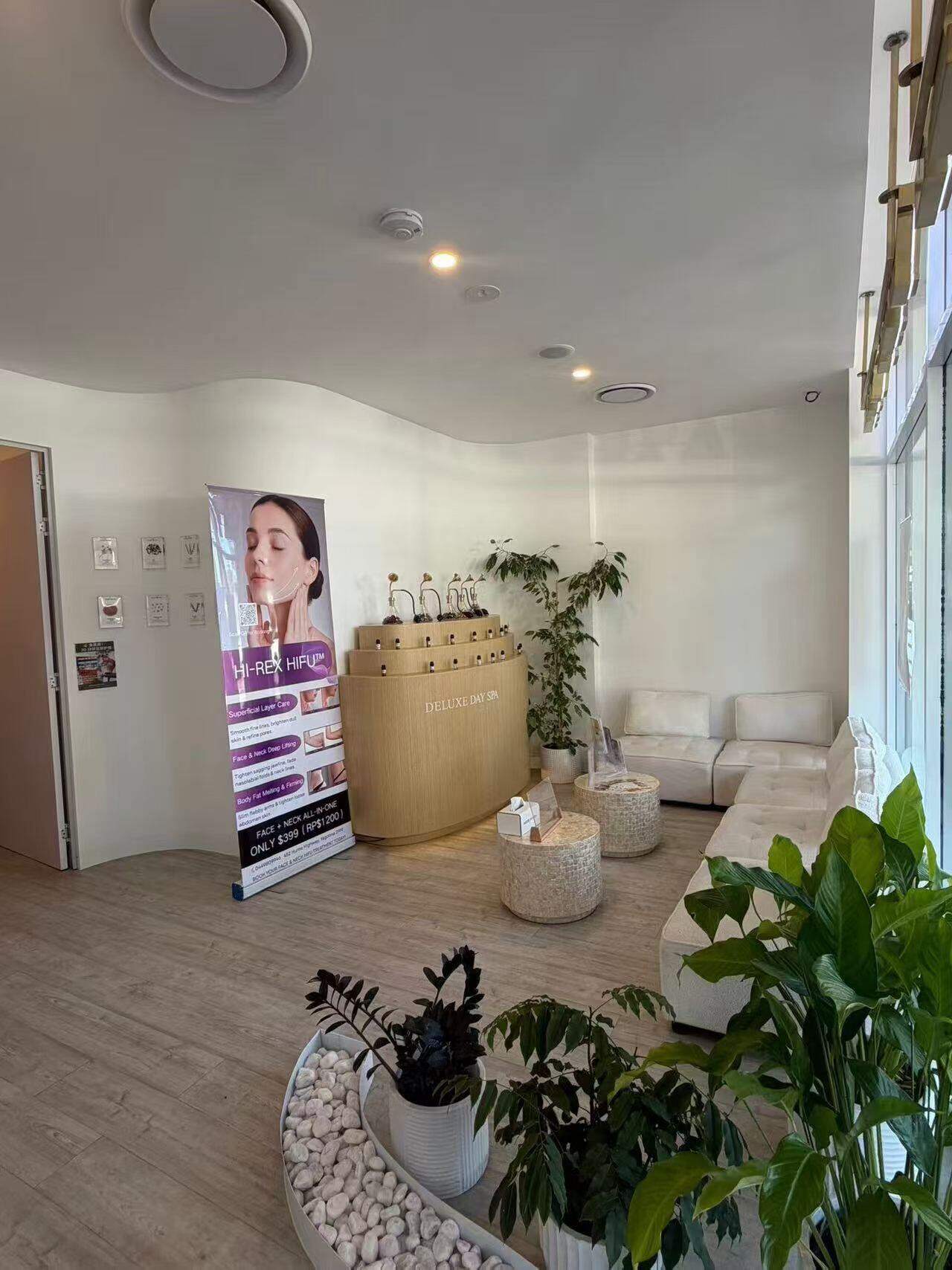 DELUXE SPA & BEAUTY
