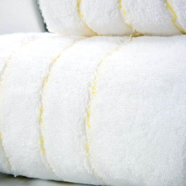 Royal Gold Line Birthday Towel Souvenir - view 2