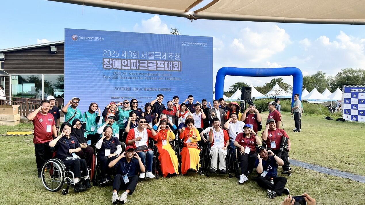 Lawyer Mr He Xiaolong Leads Chinese Delegation to Attend the Seoul International Disability Park Gol