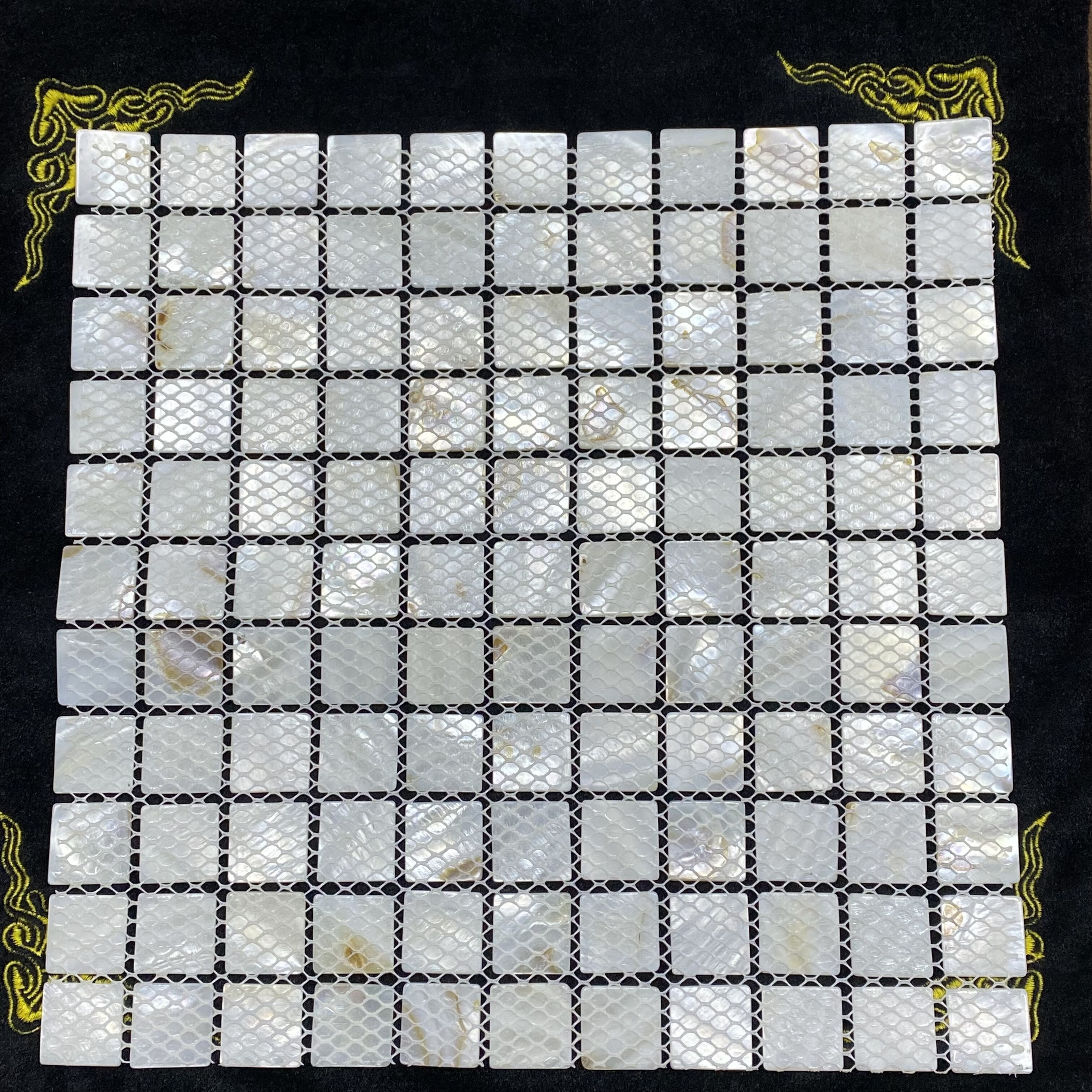 Square pure white mesh拼接 detail view 3