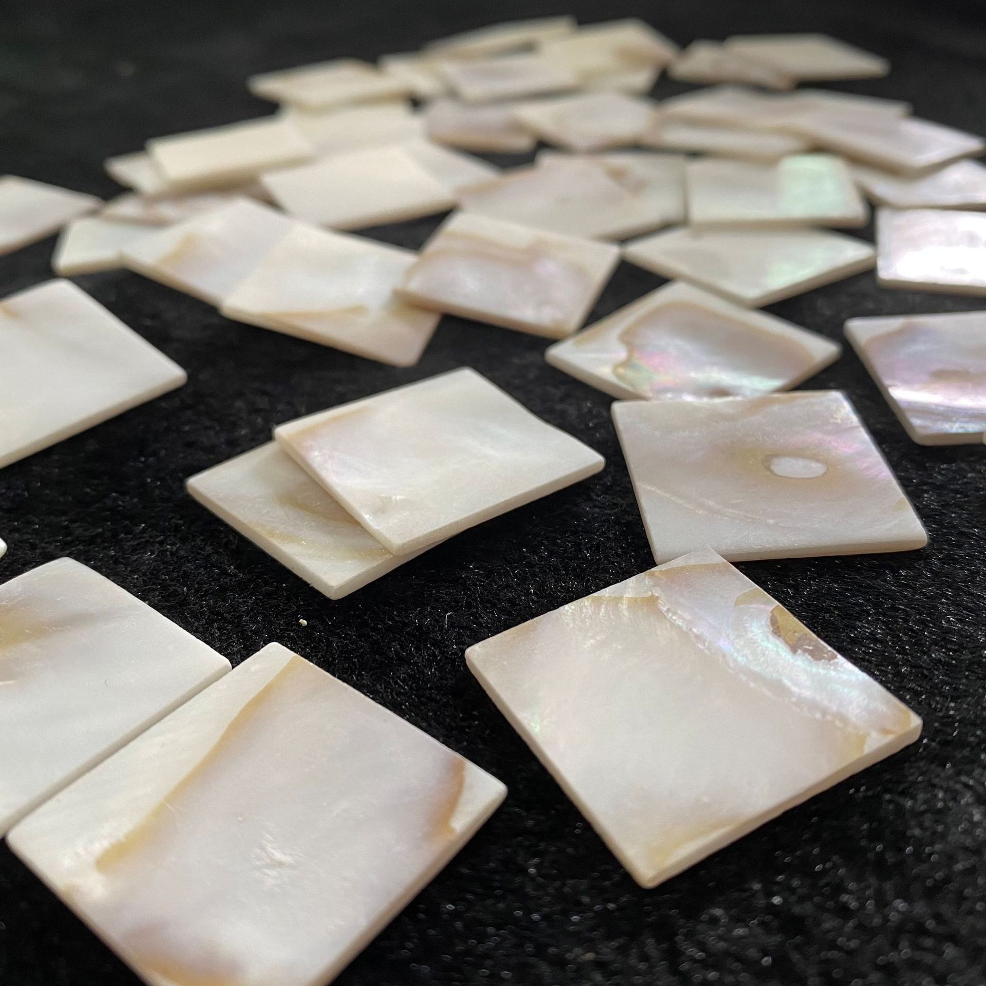 Natural White Mother-of-Pearl Square Shell Inlay Flakes – Detail View 3