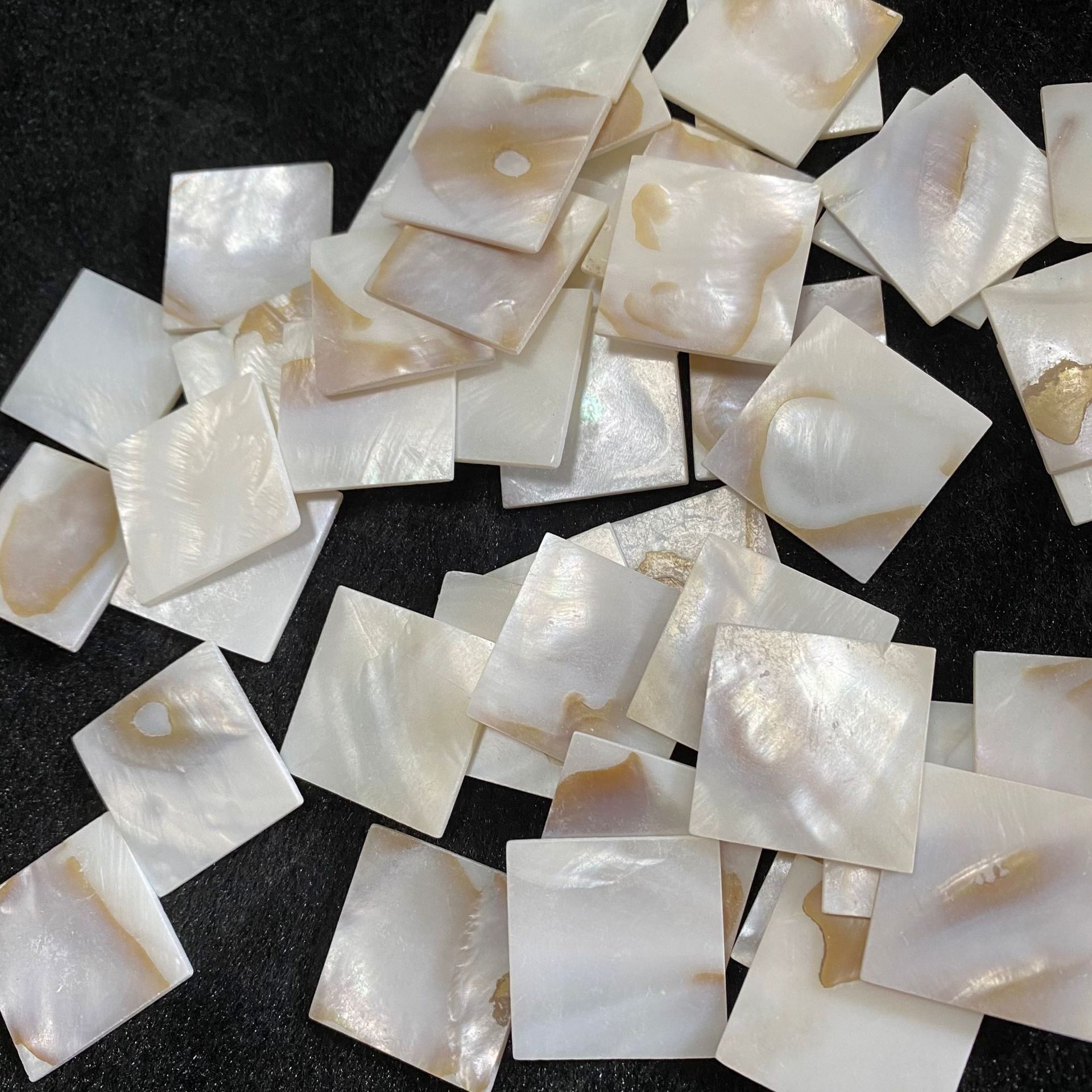 Natural White Mother-of-Pearl Square Shell Inlay Flakes – Detail View 2