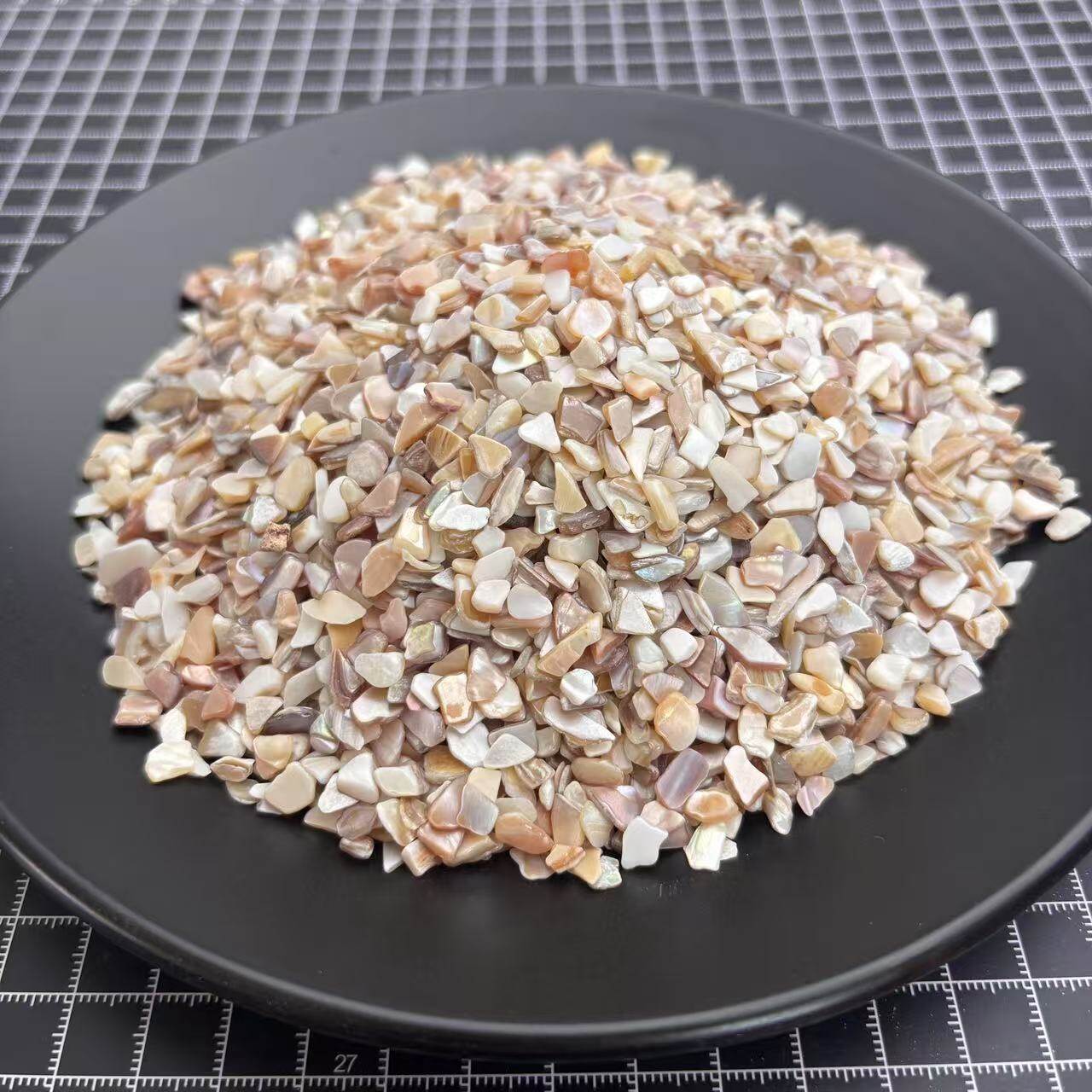 2-4mm pearlized grain, washed & peeled - detail view 1