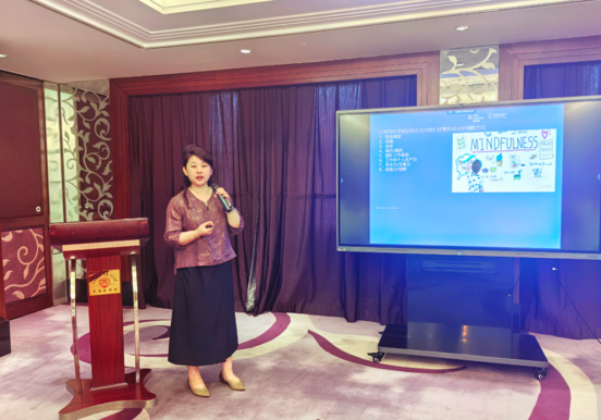 Professor Zhu Gang's Lecture