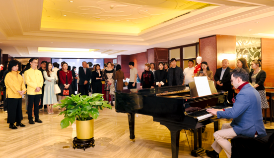 Live piano performance