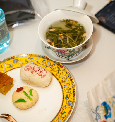 Enamel-Themed Custom Dinner