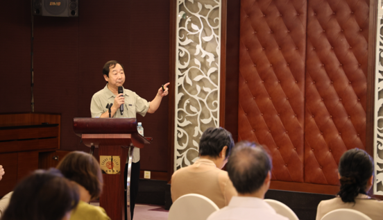 Dr. Huang's Lecture Event