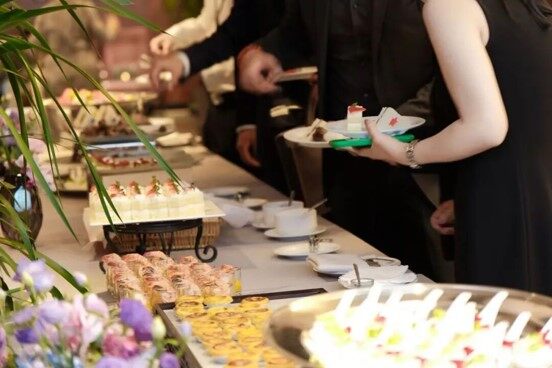 Buffet station