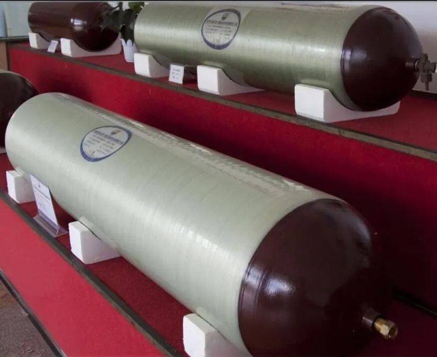 CNG cylinder hydrostatic test