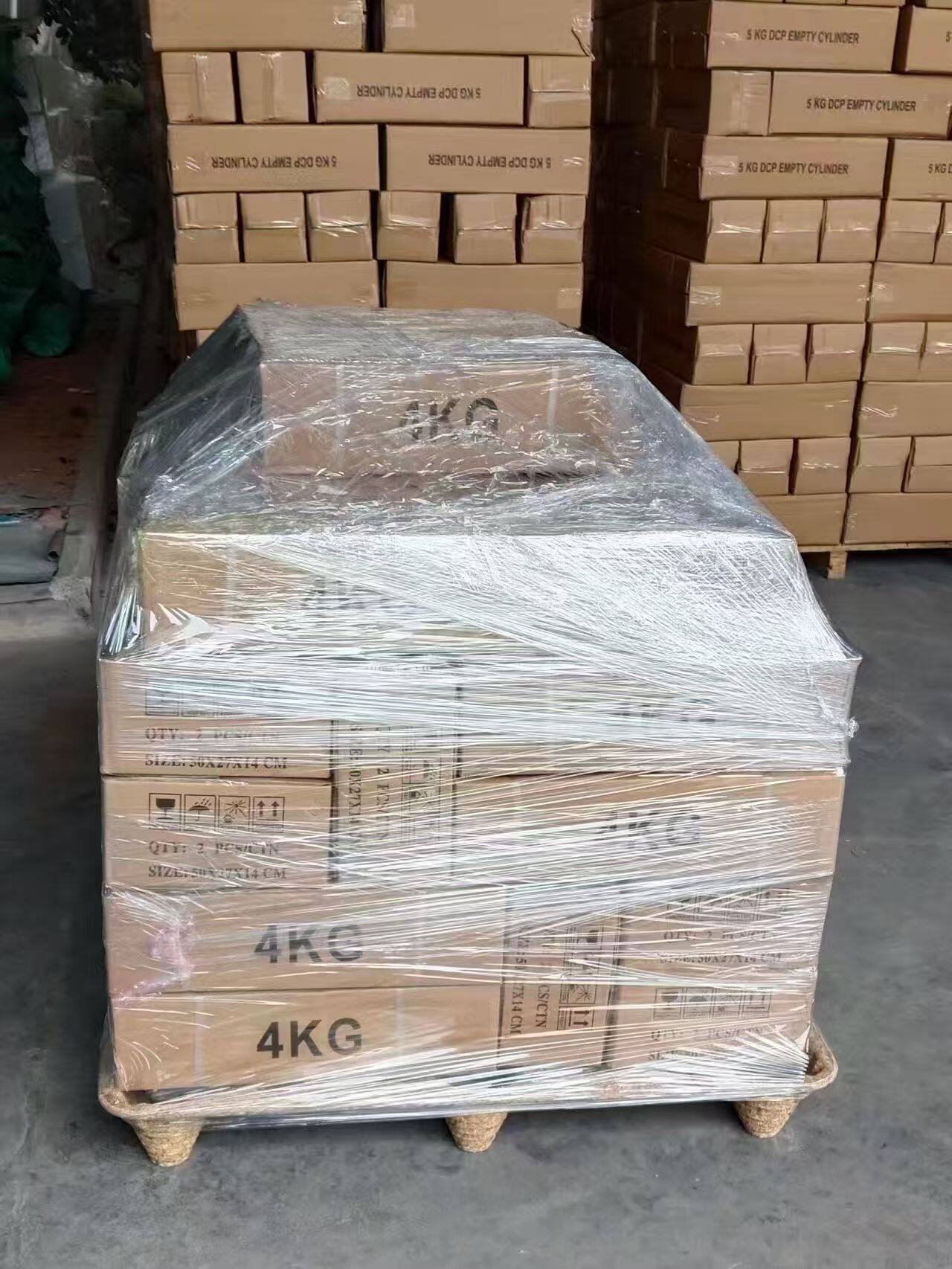 Dry powder extinguisher cylinder body