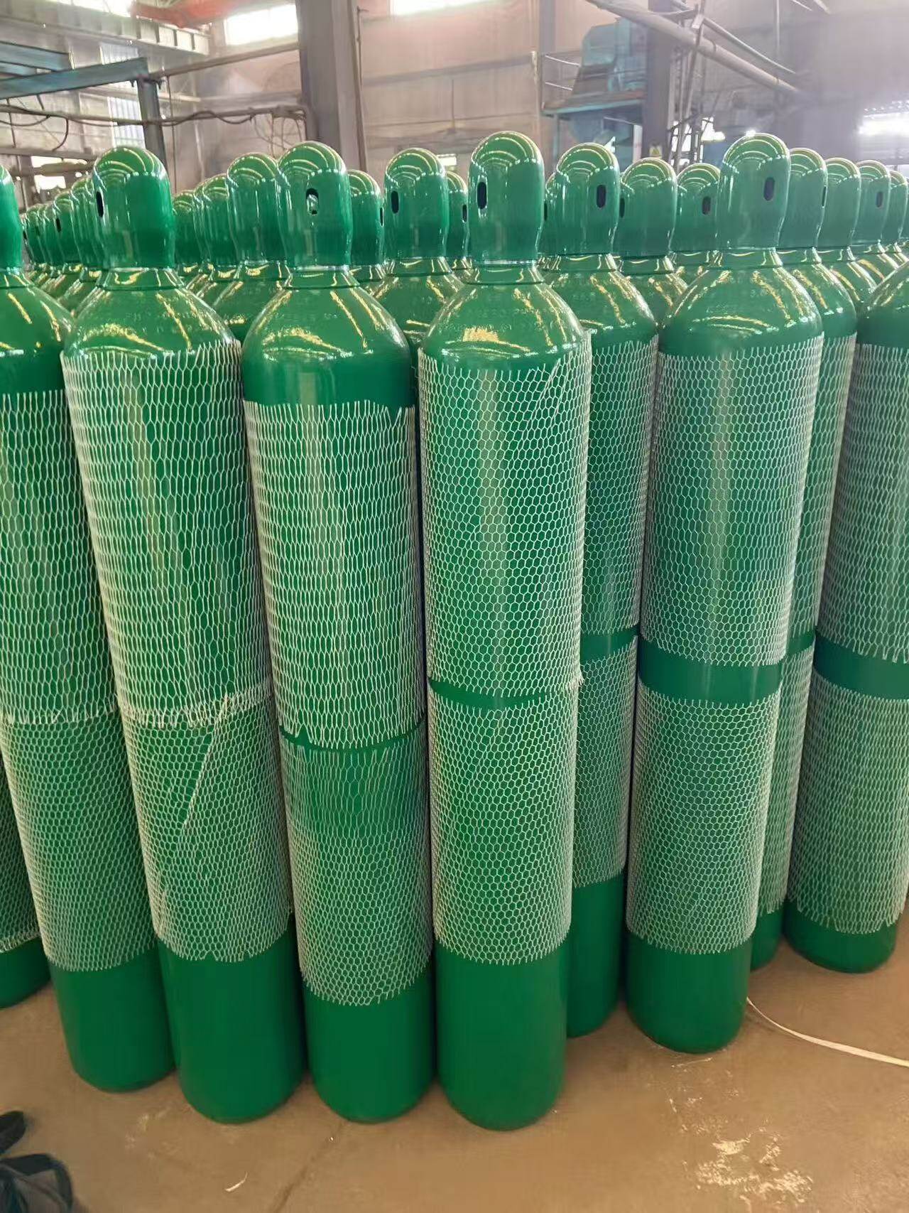Medical oxygen cylinder ICU ward