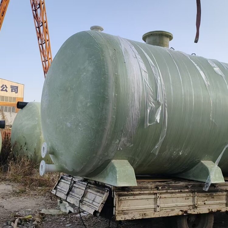 Yunnan FRP Tank Custom Manufacturer: Advantages and Applications of Integrated Wastewater Treatment Pools and Water Storage Regulation Tanks