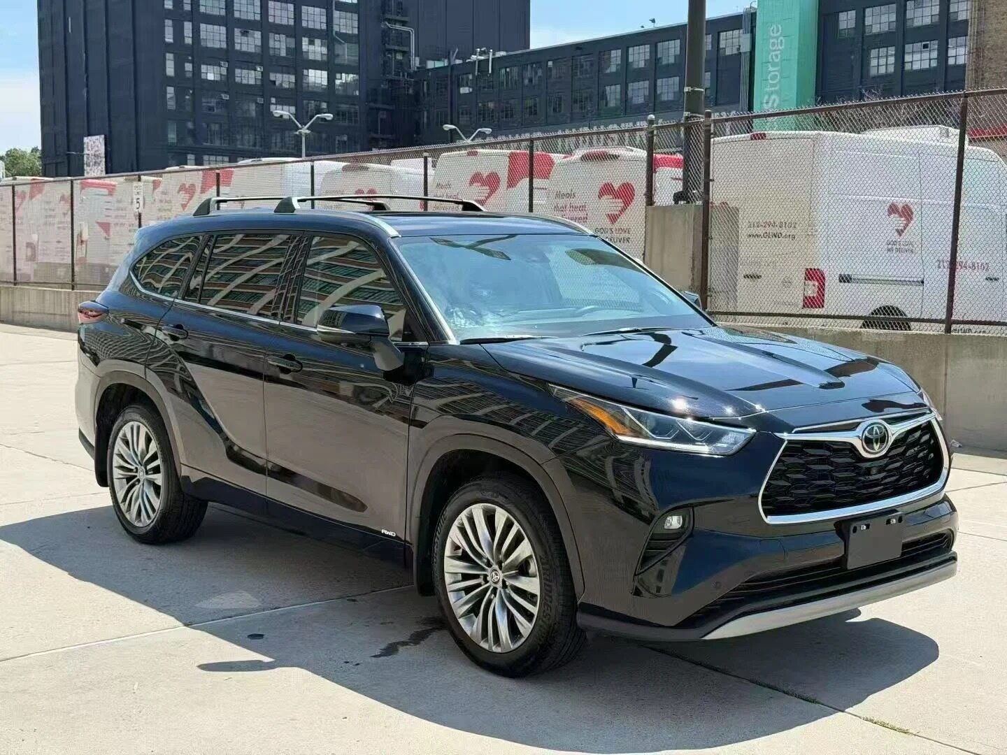 Toyota Highlander Full-Vehicle Soundproofing Solution