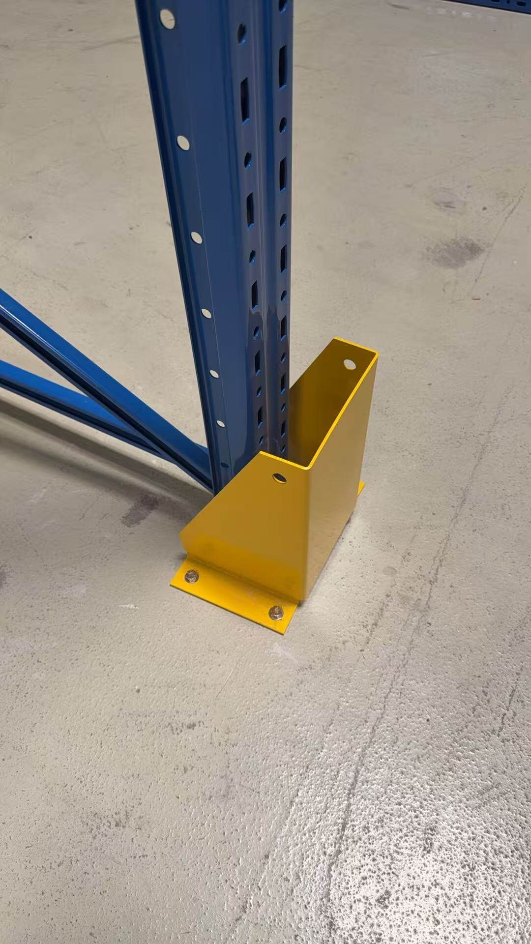 Rack Column Protector