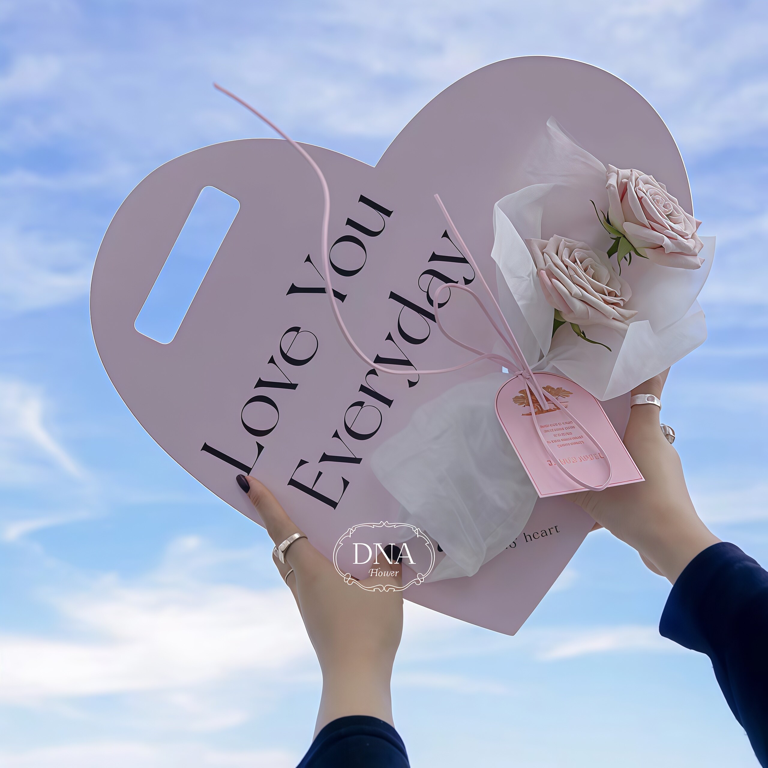 Heart-shaped flower card