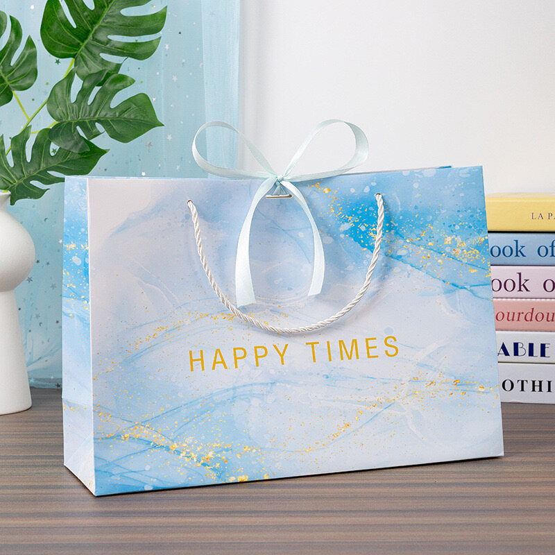 Gold pattern texture gift handbag