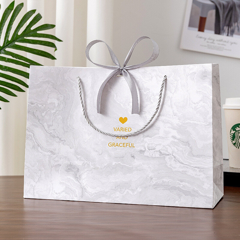 Gold pattern texture gift handbag view 9