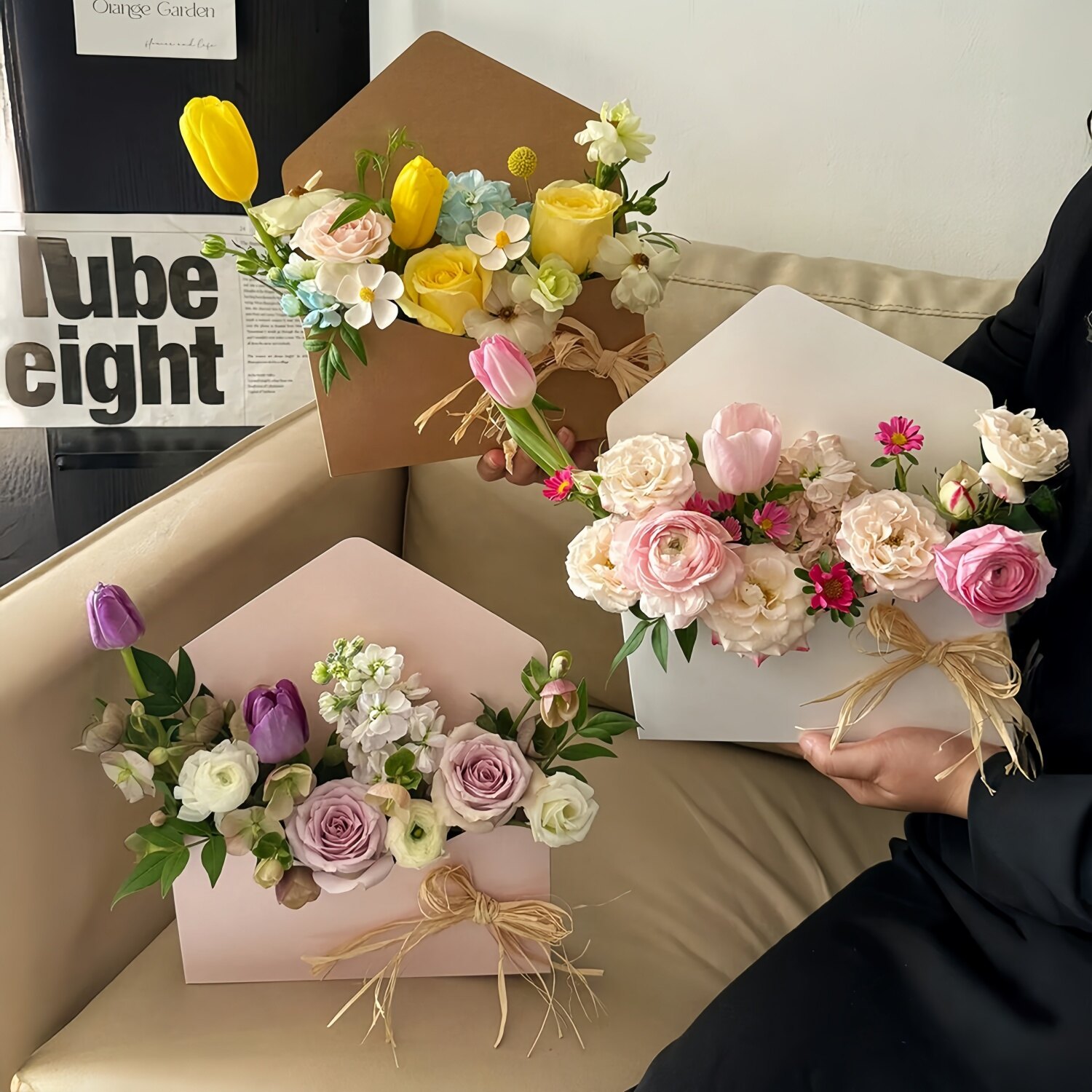 Envelope style flower box