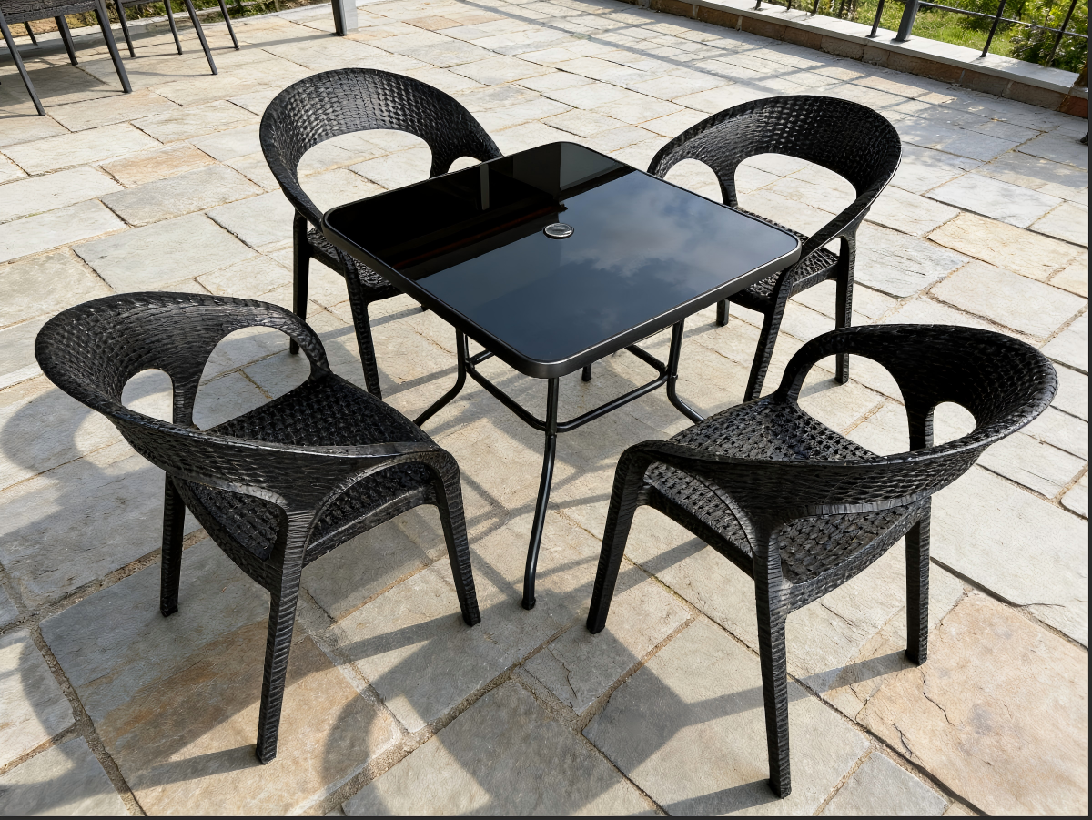 Norcia 4 Seat Dining Set
