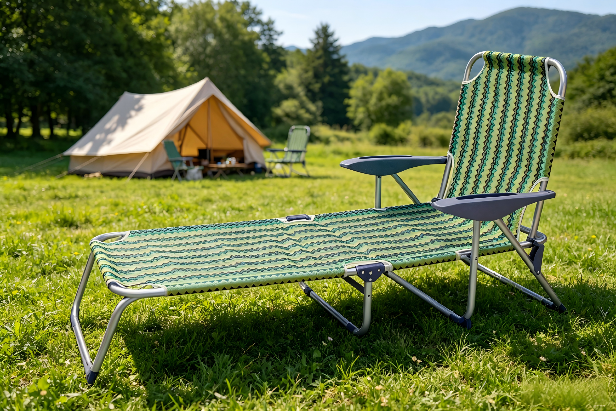 Folding Arm Lounger