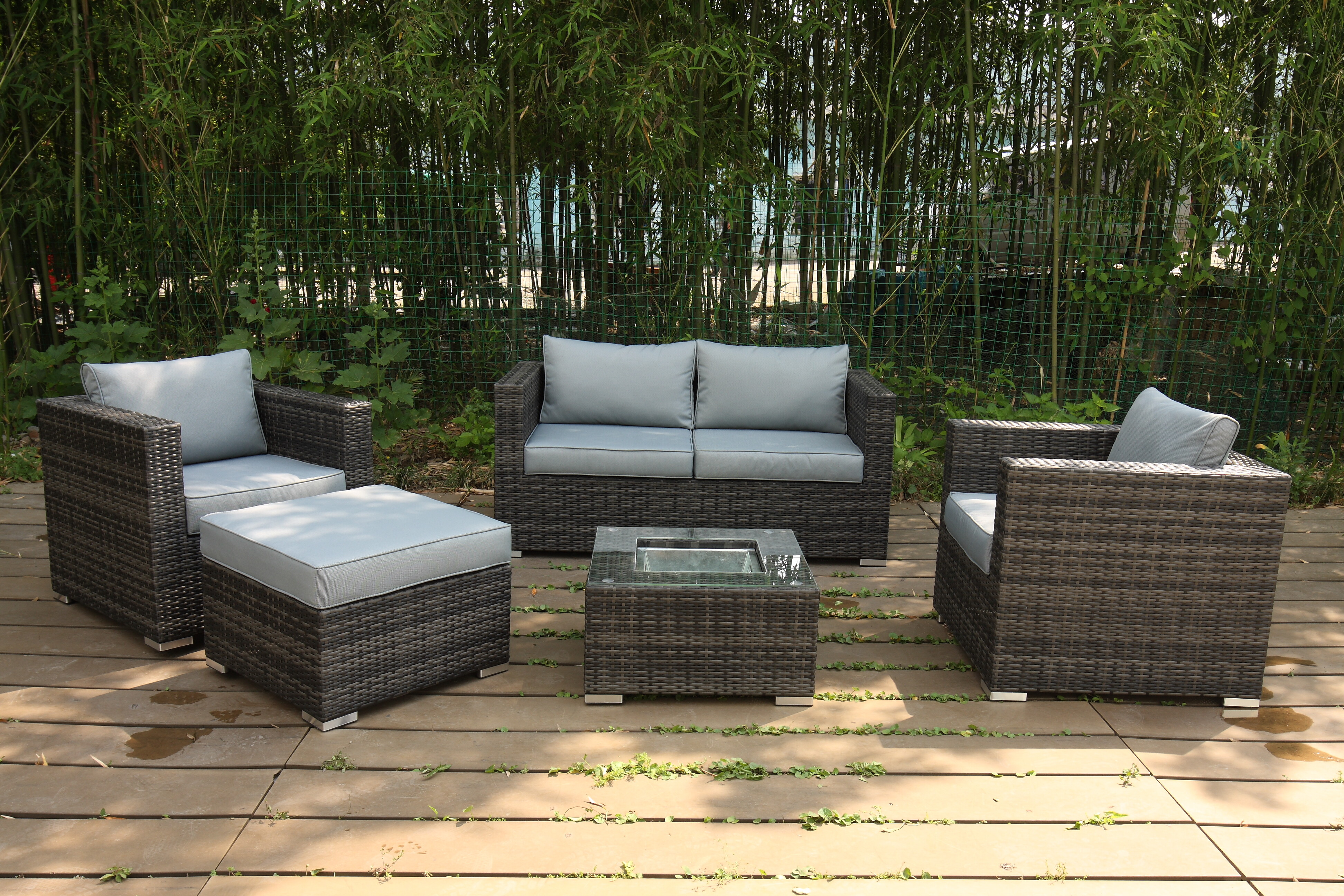 KD Rattan sofa set with ice bucket