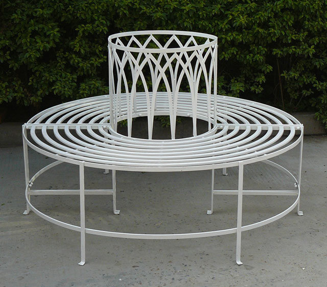 Victoria Tree Bench