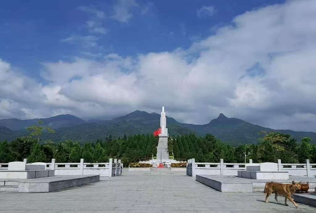 五指山红色文化民族非遗一日研学活动