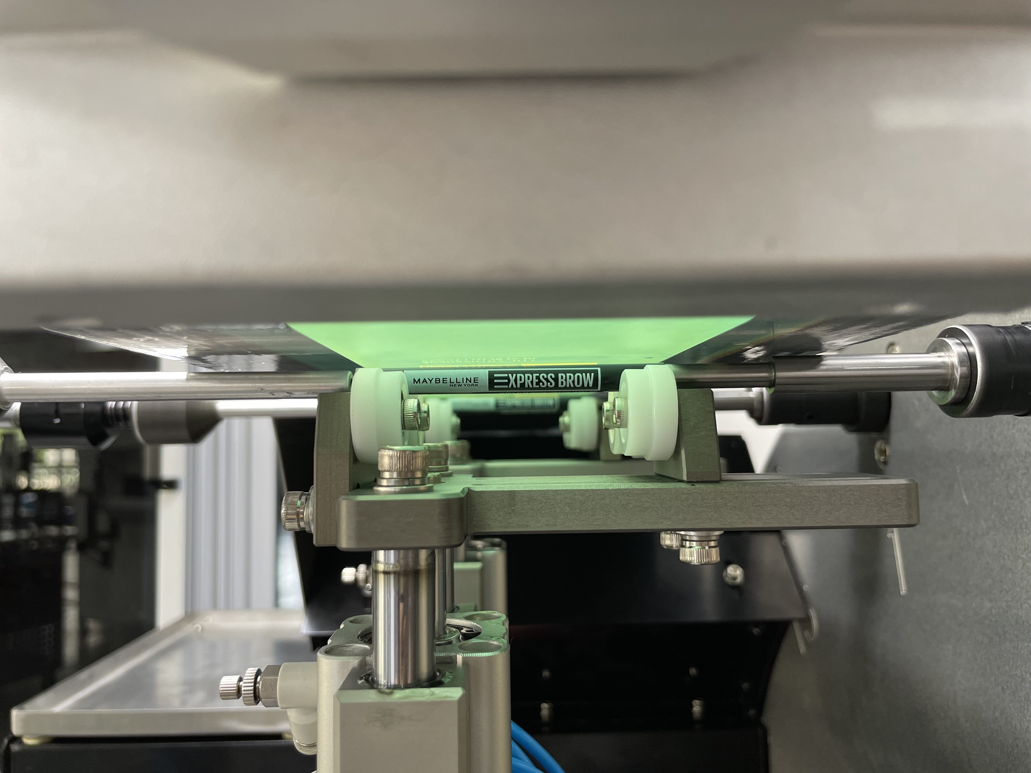 YC-SR15 Type Dual-Color Fully Automatic Circular Screen Printing Machine - Image 3