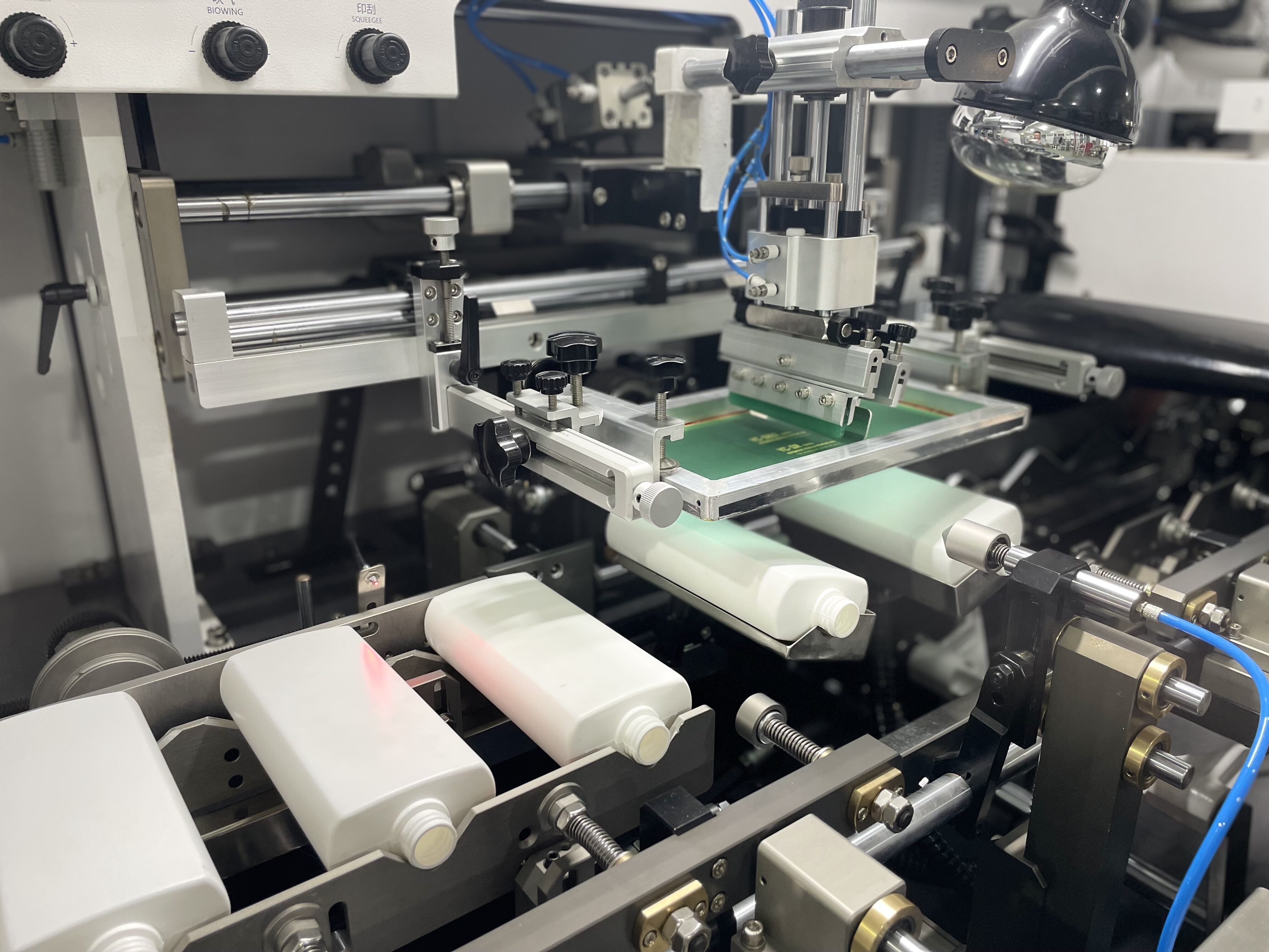 YC-S102 Single-Color Automatic Screen Printing Machine - Image 3