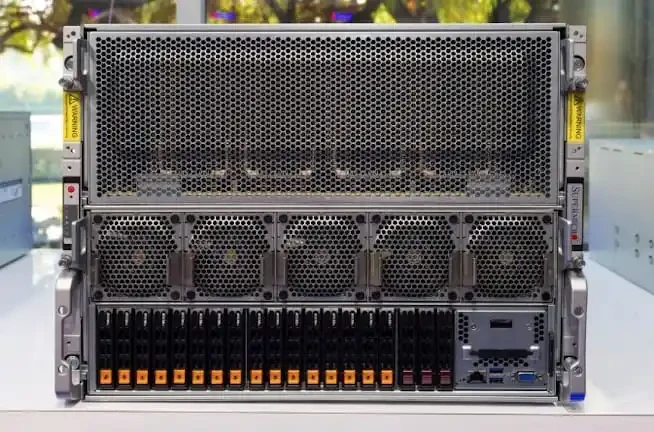 8-Card NVIDIA H200 / H100 Air-Cooled GPU Server