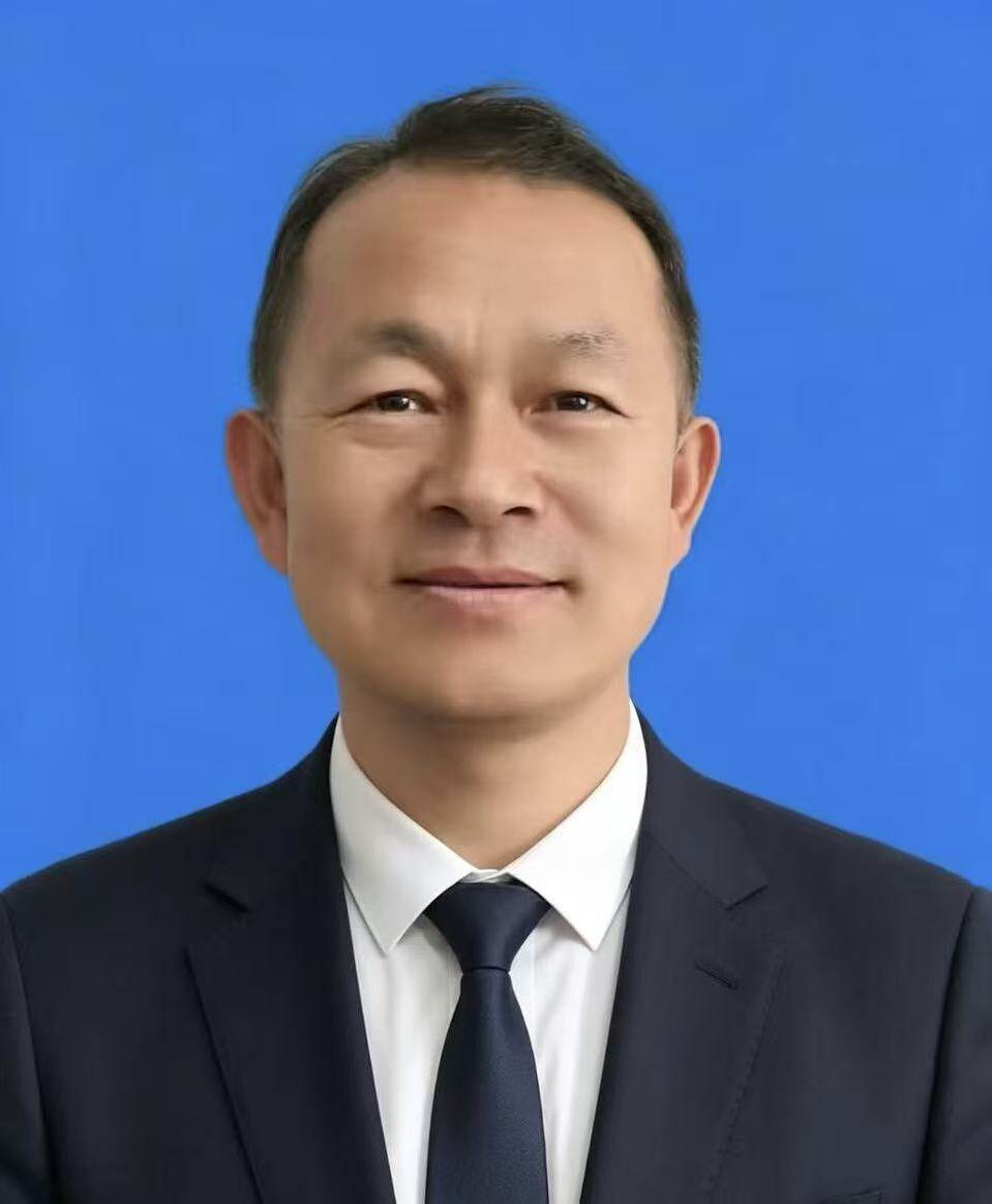 董卫国