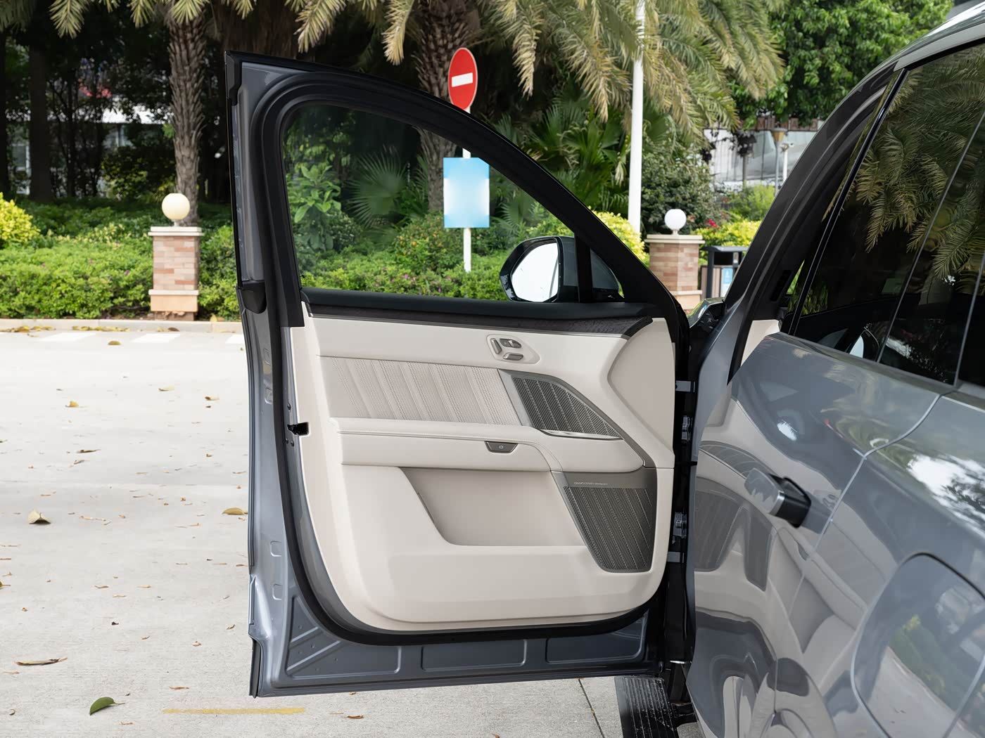 Onvo L90 Ultra 85kWh