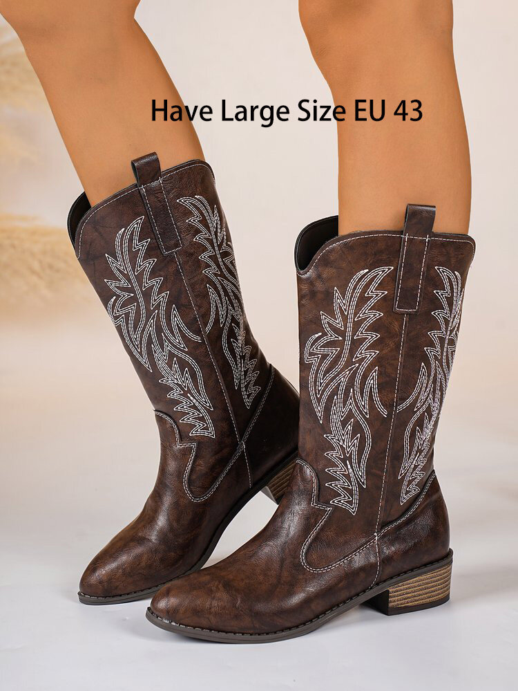 BT019 Embroidered Vintage Western Cowboy Boots
