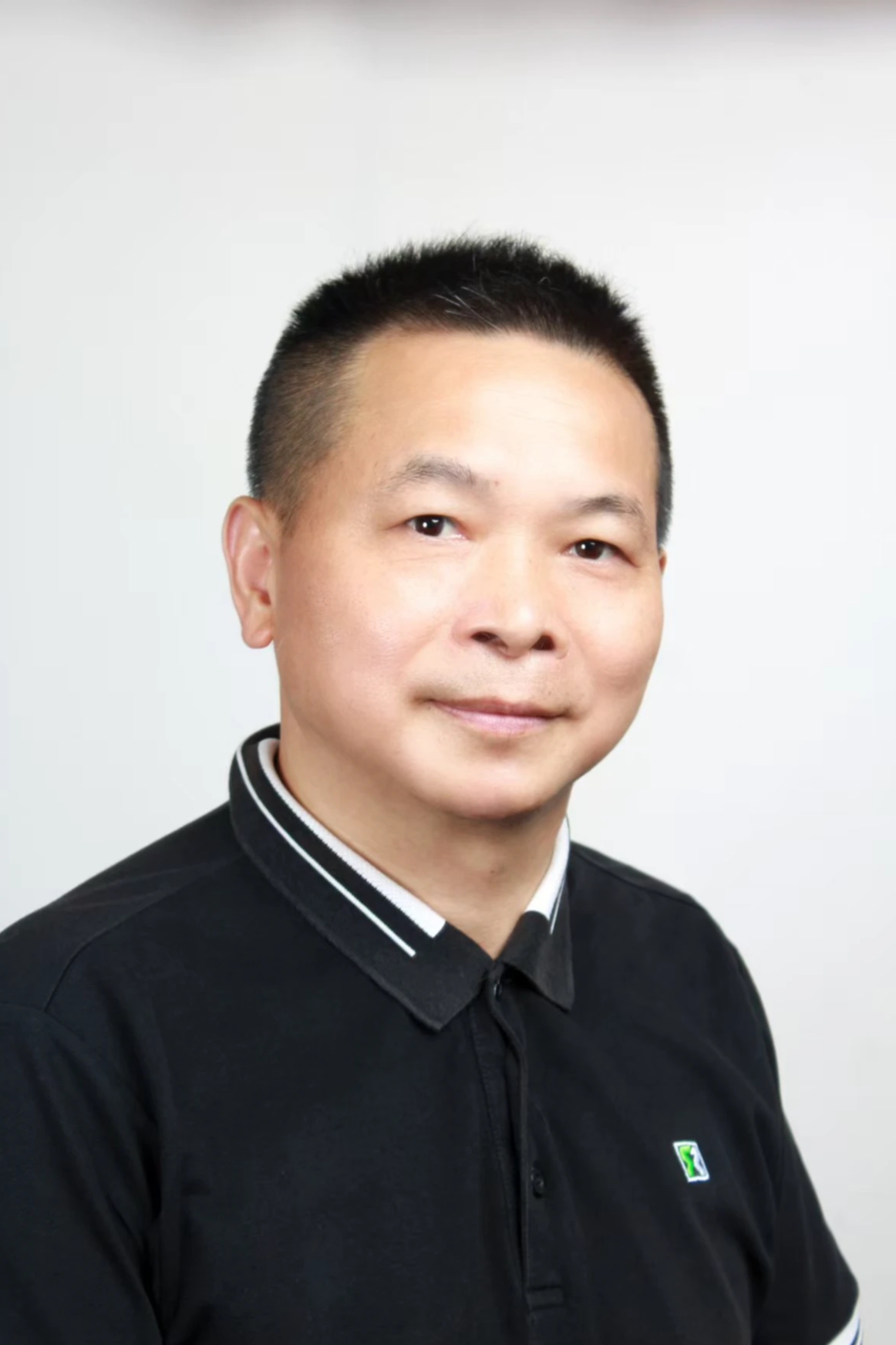 罗占遵