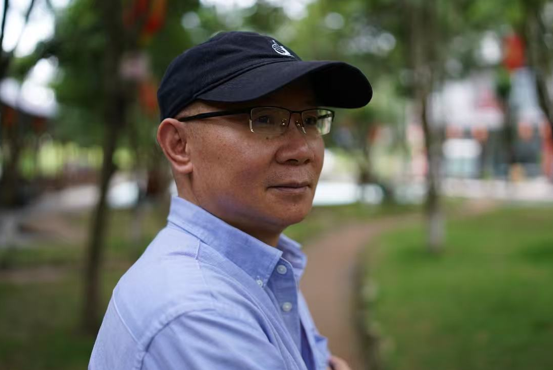 Renlong Huang