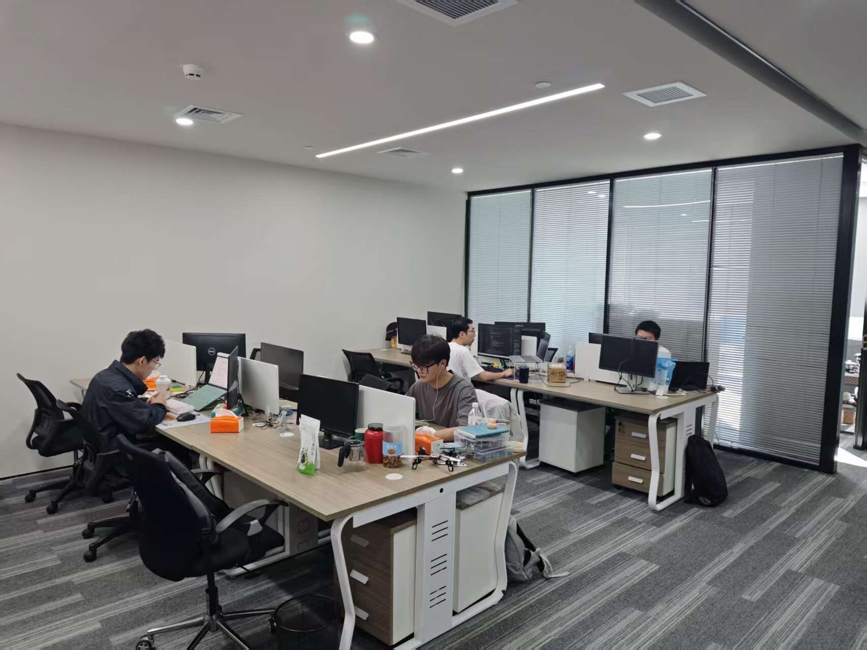 LIHENG Machinery team at work