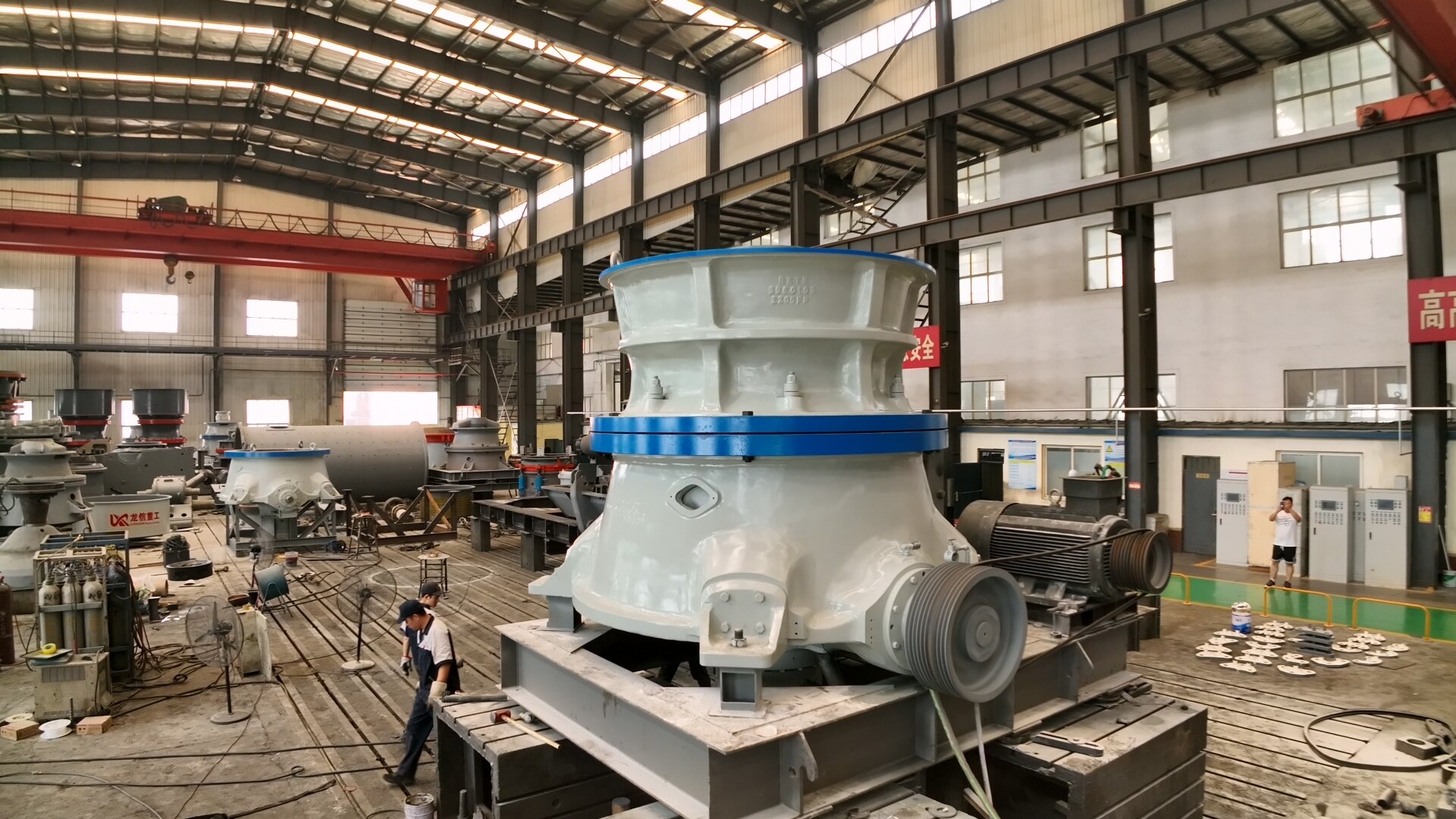 YCH Single-Cylinder Hydraulic Cone Crusher