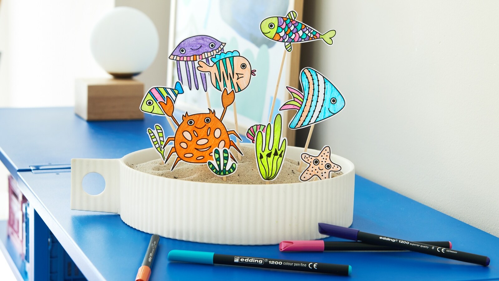 Craft your own paper aquarium