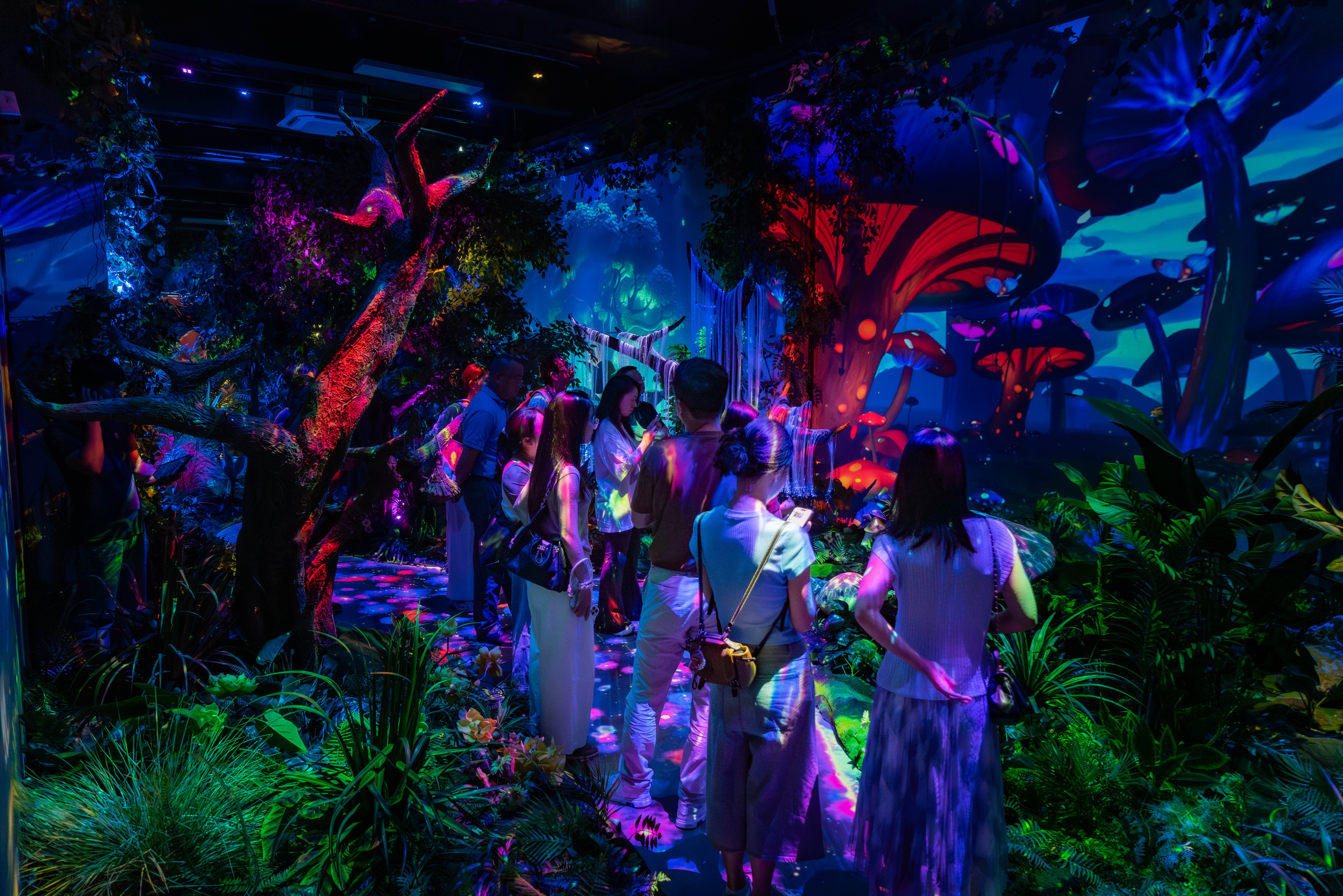HAVI Light & Shadow Forest Exhibition Hall – Interactive Experience