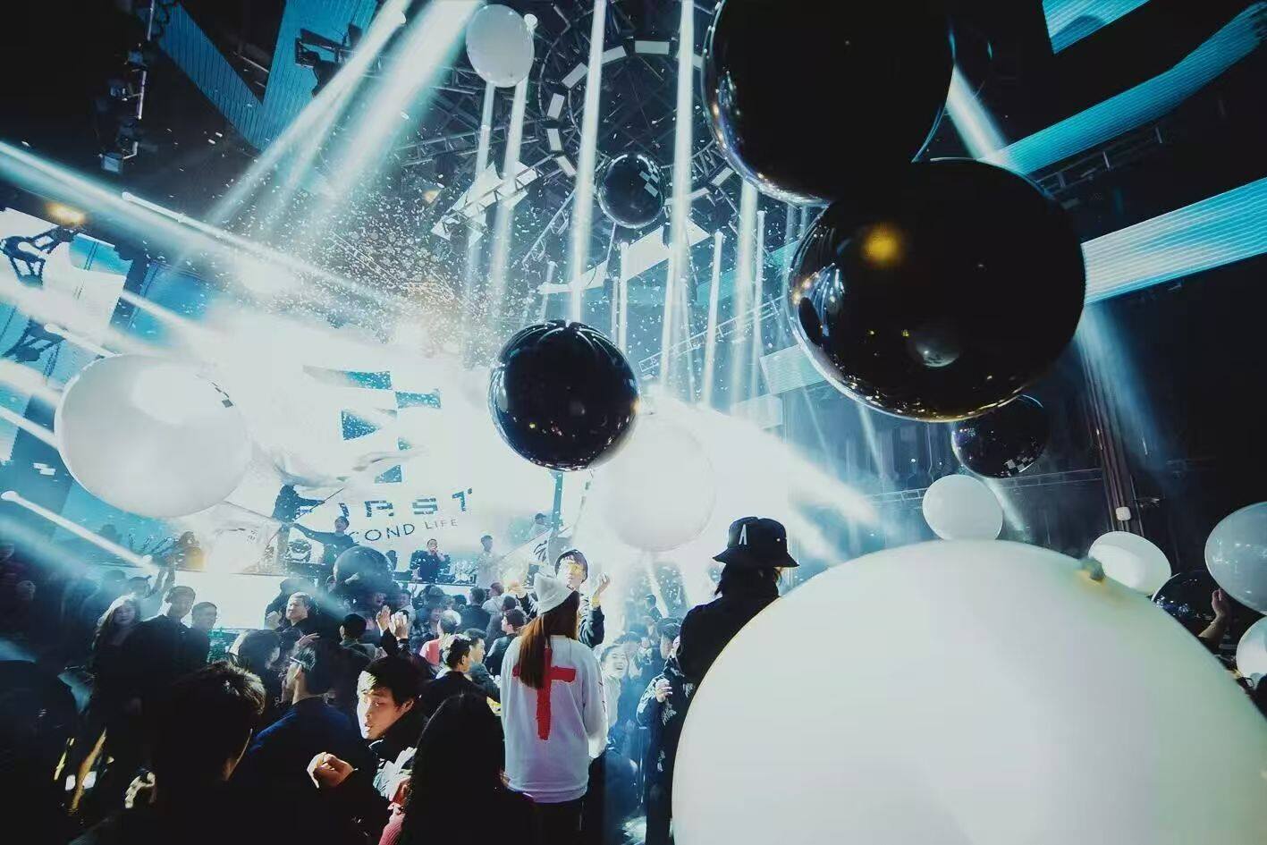 FIRST CLUB（盐城）