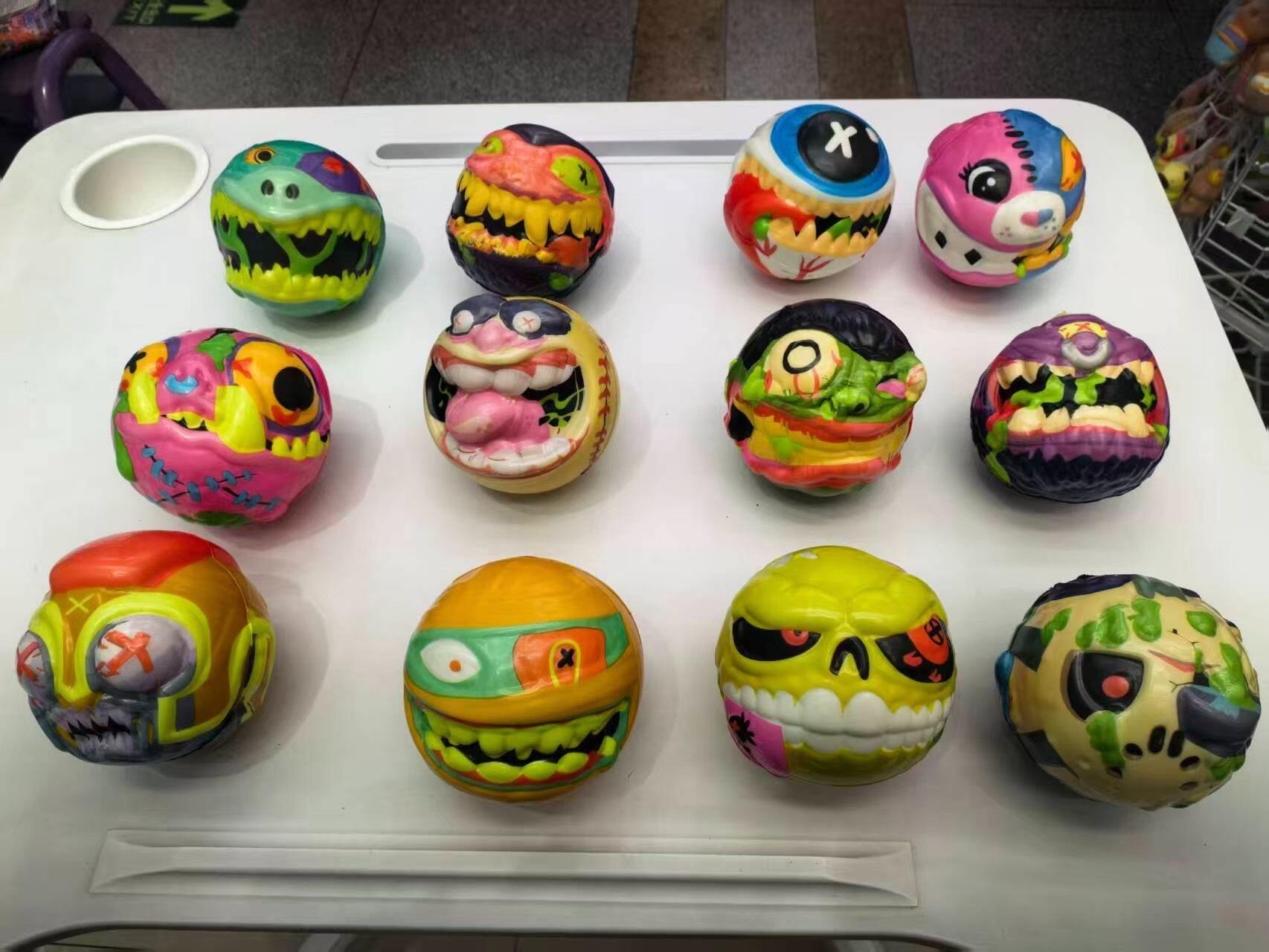 Monster Ball Squishy 12PCS