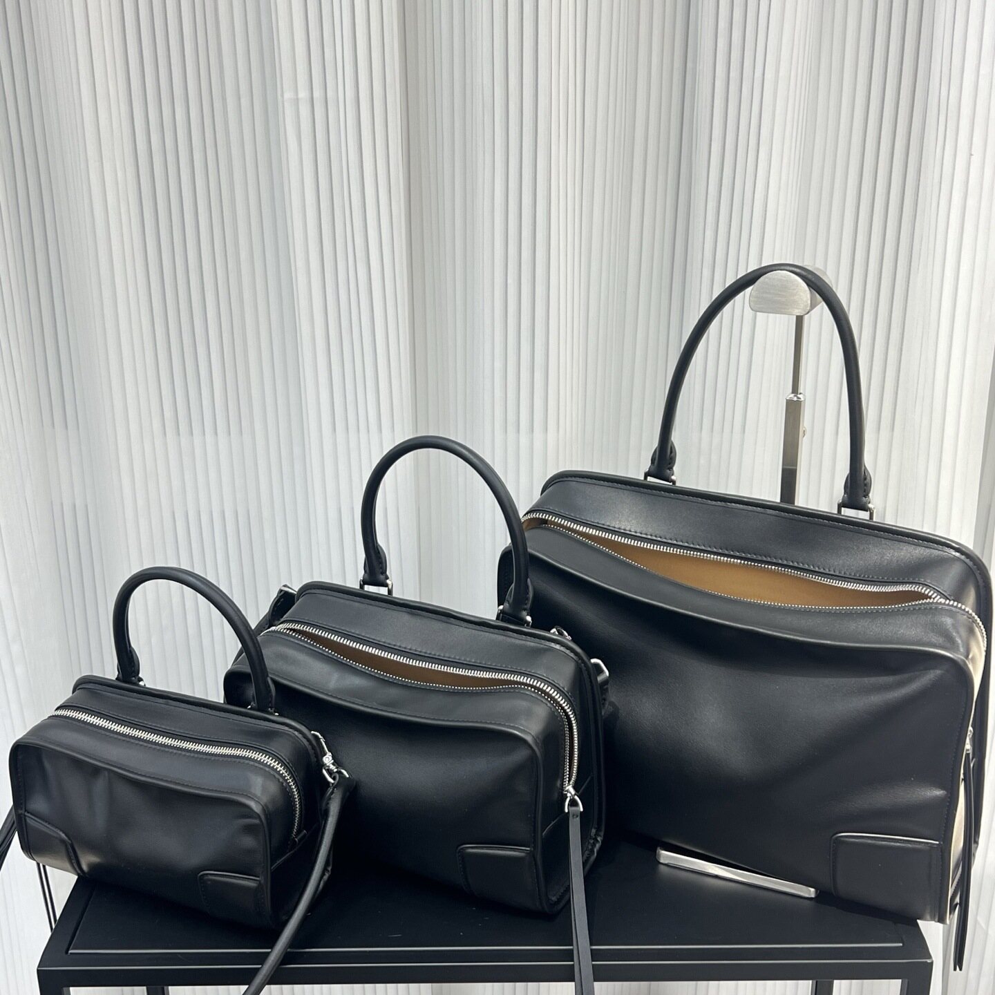 Vintage-style Large Capacity Bowling Tote Bag for Women | Fashionable Genuine Leather