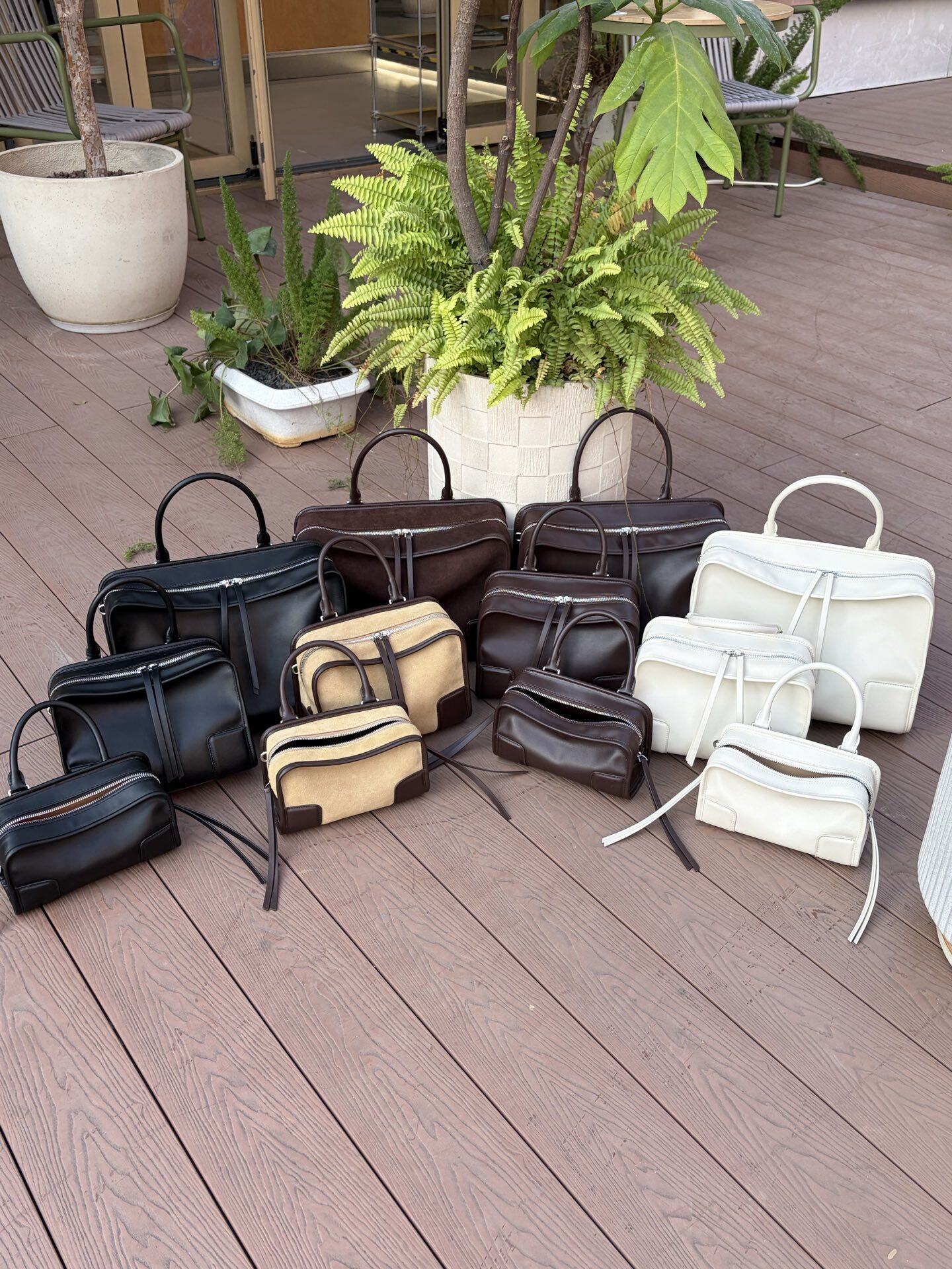 Vintage-style Large Capacity Bowling Tote Bag for Women | Fashionable Genuine Leather