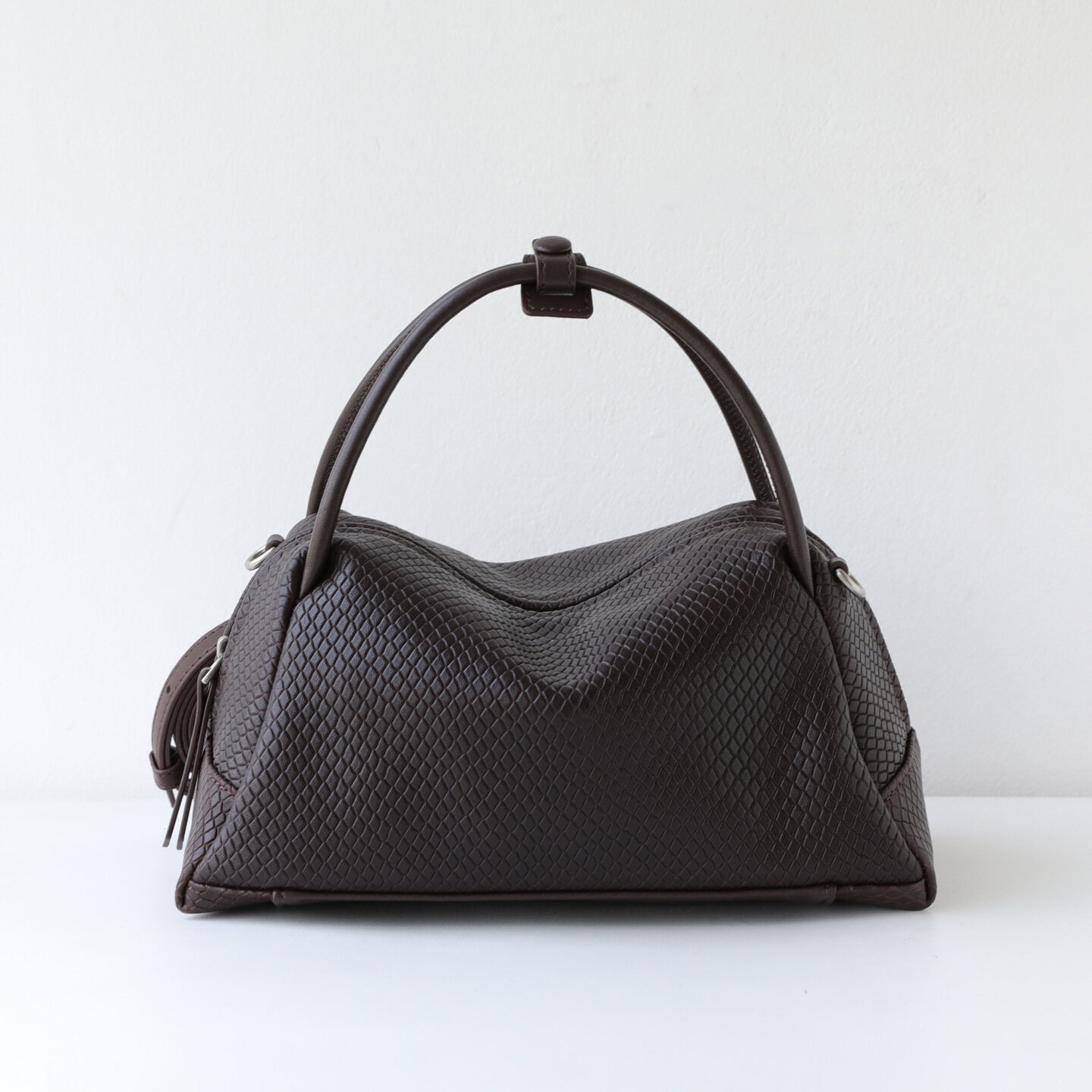 Korean-style Slouchy Top-grain Leather Vintage Lunch Box Bag with Snake Pattern, Handheld or Shoulder Carry