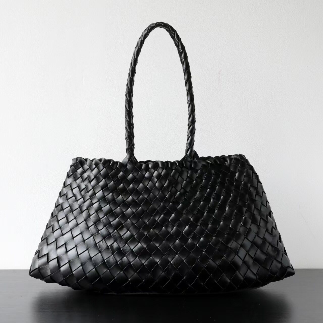 Niche Luxury Full-Grain Leather Basket Weave Handbag, Vintage Artistic Crossbody & Shoulder Bag